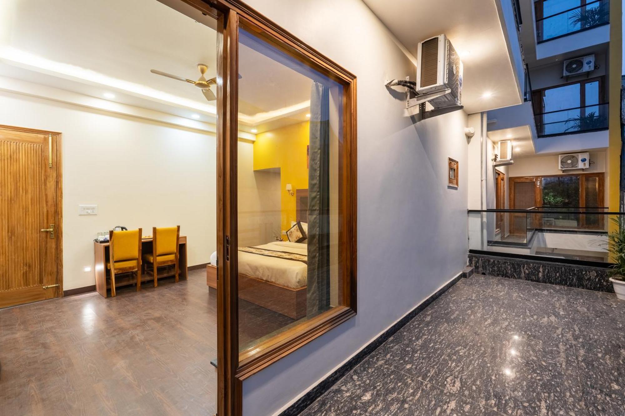Lime Tree Hotel & One Bhk Serviced Apartment Noida - Sector 50 Metro Exterior foto
